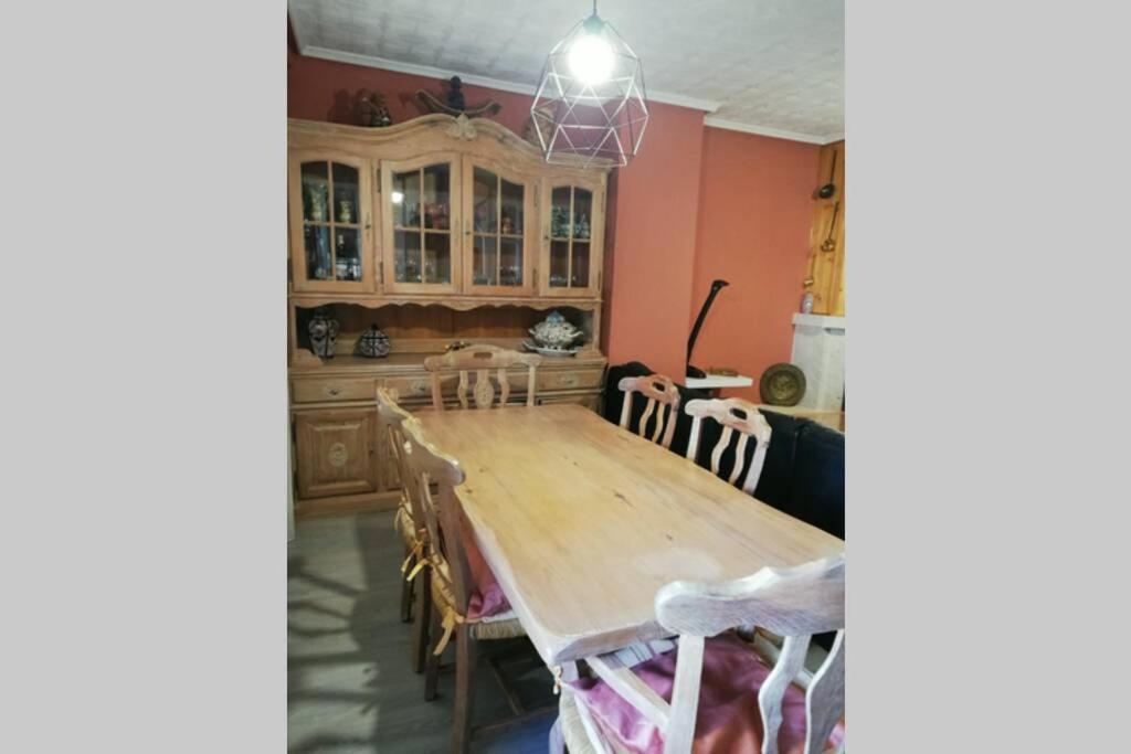 Casa Con Terraza/Confortable House With Terrace Aigues Zewnętrze zdjęcie